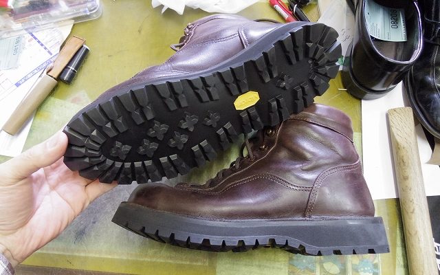 ダナー オールソール例 岡山の靴修理なら足と靴の店 Foot Lights フットライト