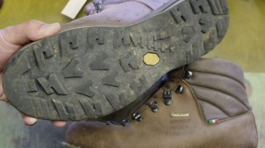 ザンバラン フジヤマｇｔｘ オールソール例 岡山の靴修理なら足と靴の店 Foot Lights フットライト