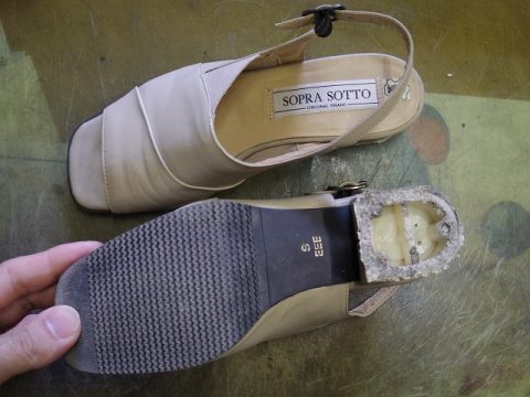 婦人靴かかと修理例 2