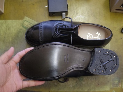 紳士靴　トウスチール取り付け例 2