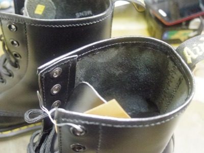 ドクターマーチン　履き口合皮材交換例 3-2
